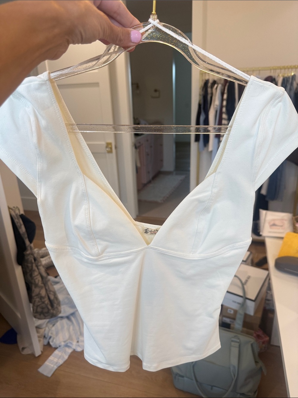 Women's V-Neck Short Sleeve Cream Top
